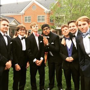 Meet your Posher, Alex